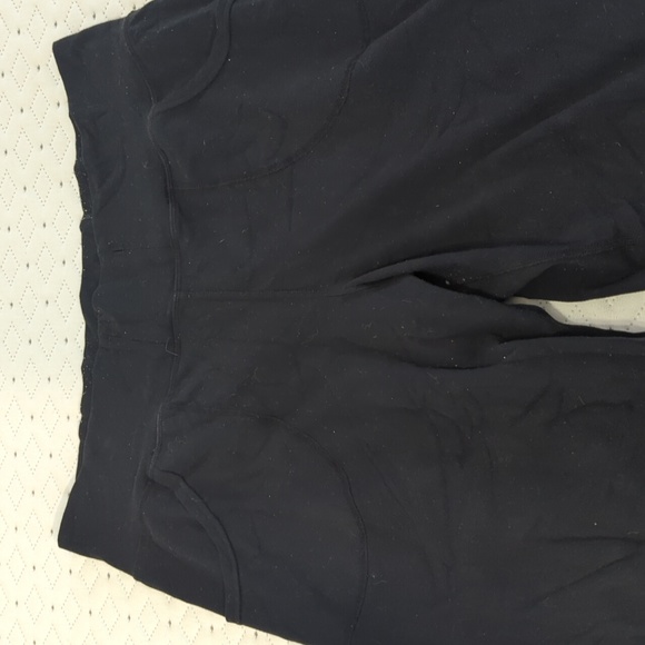 Black Lululemon wide leg capris - Picture 2 of 3